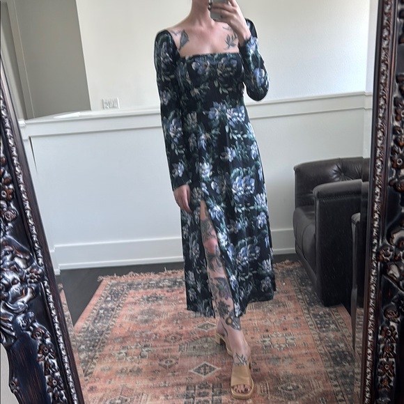 Floral Long Sleeve A&F Dress - Picture 12 of 12